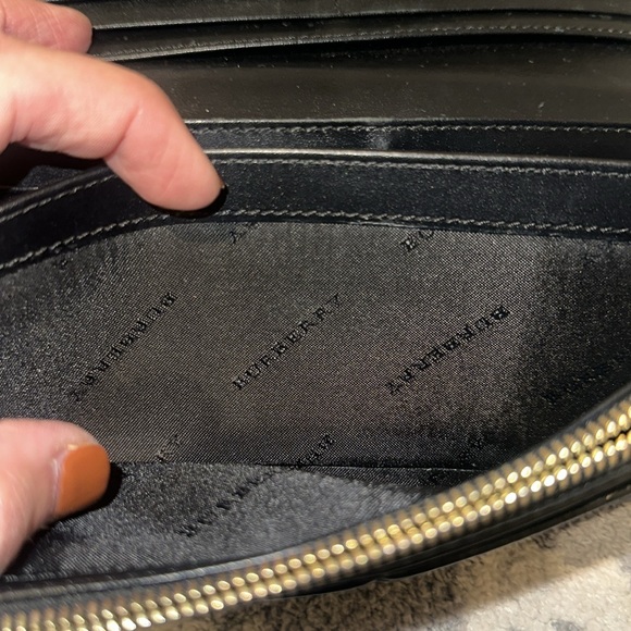 Vintage Burberry Wallet 😍 Used in Good Condition 😍 - Picture 7 of 17